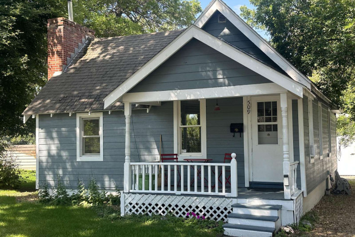 Bozeman Cottage Home Rentals — , 