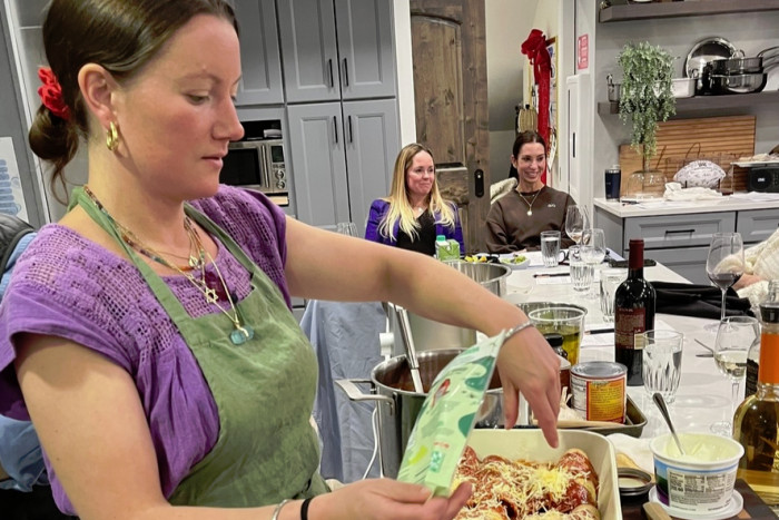 La Cuisine — , 