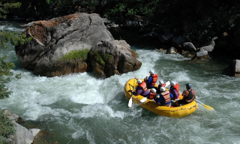 Rafting the Gallatin River