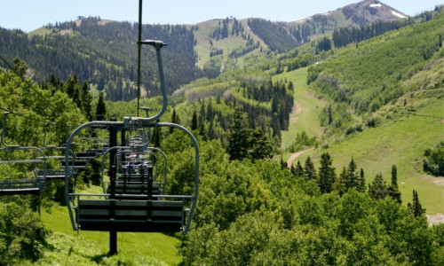 Chairlift Rides / Ziplines